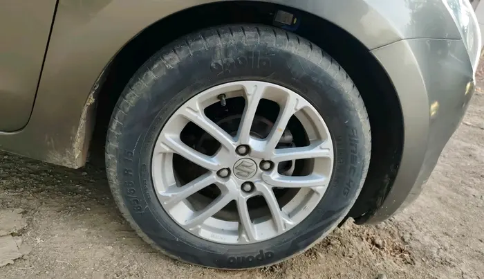 2018 Maruti Swift ZXI AMT, Petrol, Automatic, 64,947 km, tyre