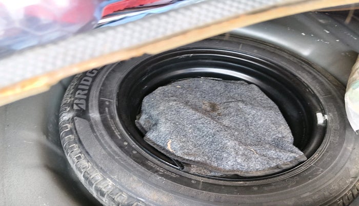 2023 Hyundai NEW I20 ASTA 1.2 MT, Petrol, Manual, 51,224 km, tyre