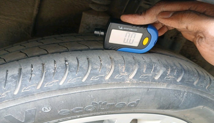 2023 Renault TRIBER RXZ AMT, CNG, Automatic, 29,900 km, tyre