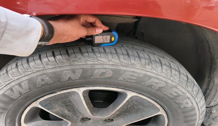 2019 Renault Duster RXS CVT, Petrol, Automatic, 84,796 km, tyre