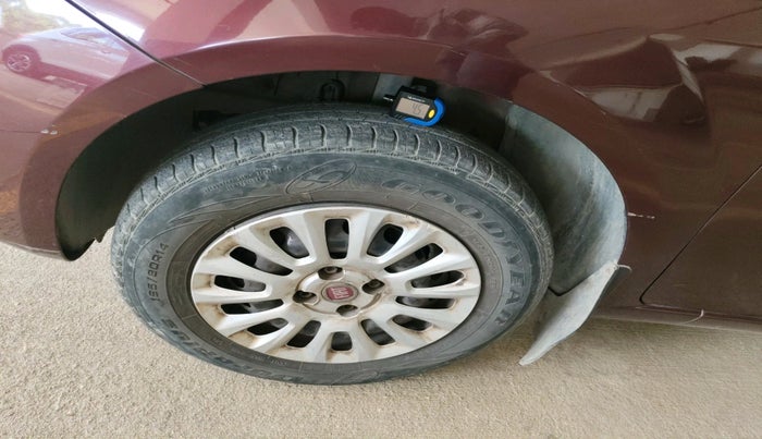 2015 Fiat Punto EVO DYNAMIC 1.2, Petrol, Manual, 27,740 km, tyre