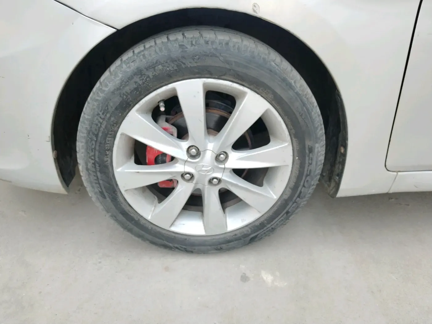 2012 Hyundai Verna FLUIDIC 1.6 VTVT SX, Petrol, Manual, 48,188 km, tyre
