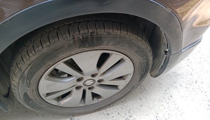 2015 Maruti S Cross DELTA 1.3, Diesel, Manual, 78,860 km, tyre