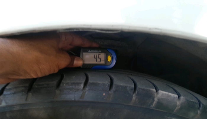 2016 Ford Ecosport TITANIUM 1.5L DIESEL, Diesel, Manual, 2,44,561 km, tyre