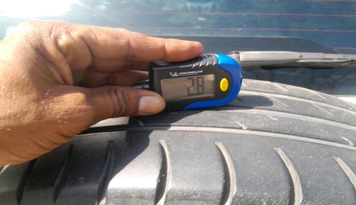 2016 Ford Ecosport TITANIUM 1.5L DIESEL, Diesel, Manual, 2,44,561 km, tyre