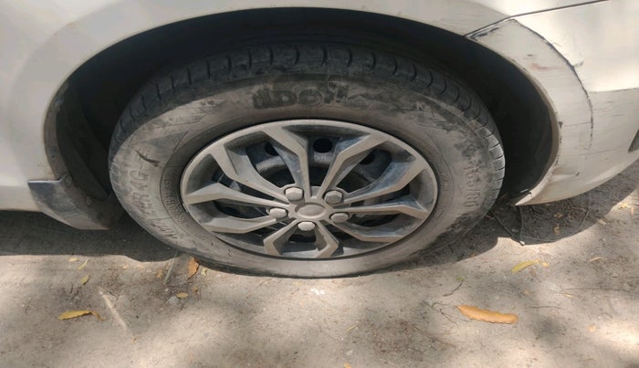 2016 Maruti Swift VDI ABS, Diesel, Manual, 1,47,732 km, tyre