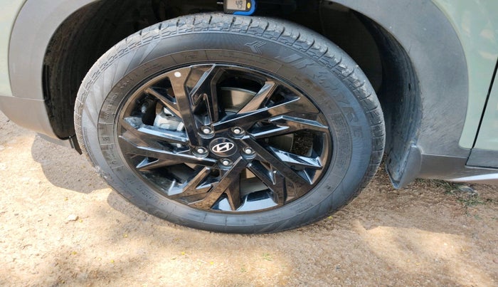 2025 Hyundai Creta 1.5 S (O) AT, Diesel, Automatic, 15,771 km, tyre