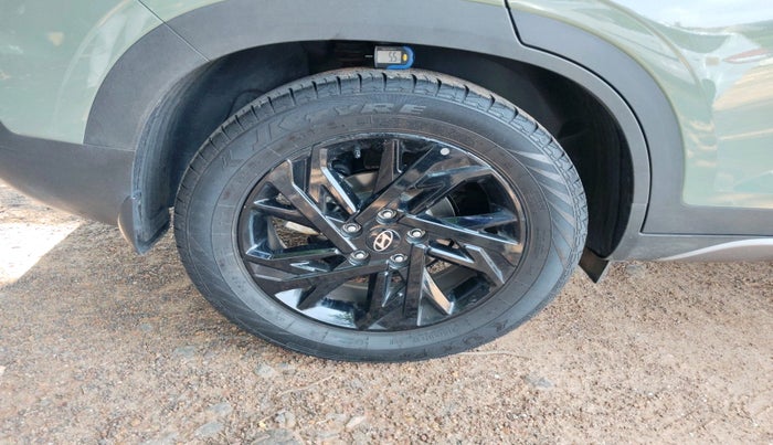 2025 Hyundai Creta 1.5 S (O) AT, Diesel, Automatic, 15,771 km, tyre