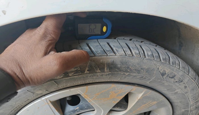 2018 Hyundai Xcent S 1.2 CRDI, Diesel, Manual, 2,25,446 km, tyre