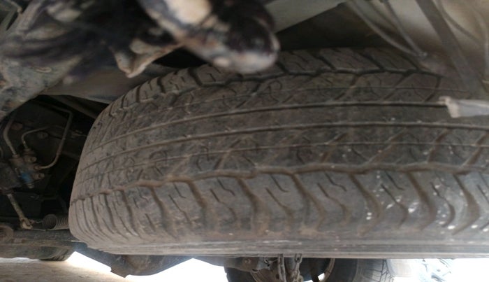 2014 Toyota Fortuner 3.0 4X2 MT, Diesel, Manual, 1,45,581 km, tyre