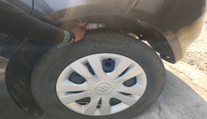 2014 Maruti Swift Dzire VXI, Petrol, Manual, 75,836 km, tyre