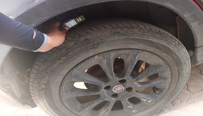 2016 Fiat Avventura EMOTION MULTIJET 1.3, Diesel, Manual, 75,603 km, tyre