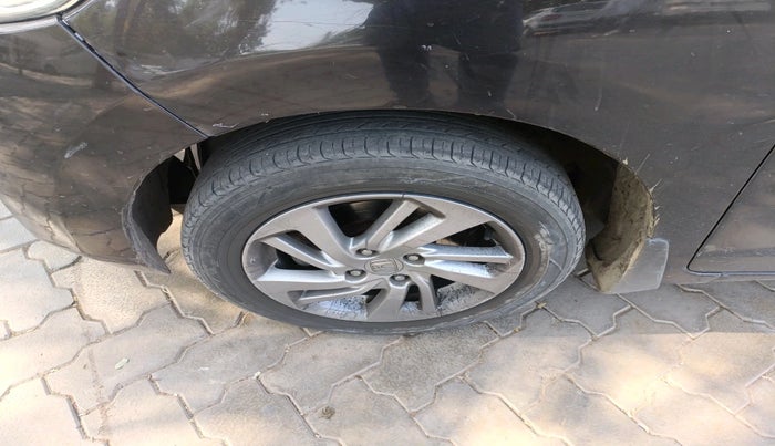 2018 Honda Jazz 1.2L I-VTEC VX, Petrol, Manual, 1,15,512 km, tyre