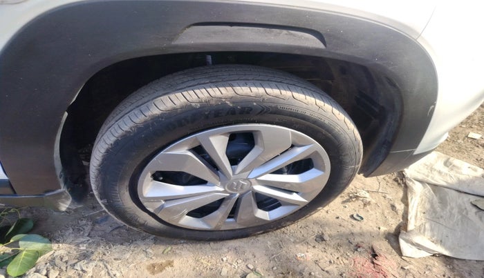 2025 Maruti FRONX SIGMA CNG 1.2 MT, CNG, Manual, 4,489 km, tyre