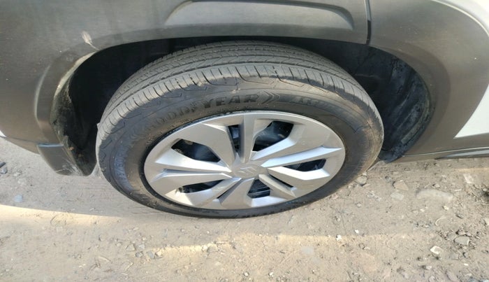 2025 Maruti FRONX SIGMA CNG 1.2 MT, CNG, Manual, 4,489 km, tyre