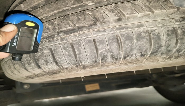 2023 Tata Safari XZA PLUS O RED DARK , Diesel, Automatic, 32,714 km, tyre