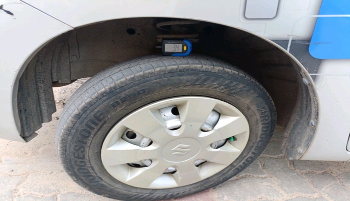 2013 Maruti Wagon R 1.0 LXI, Petrol, Manual, 47,170 km, tyre