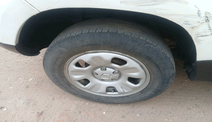 2014 Renault Duster 85 PS RXE DIESEL, Diesel, Manual, 72,003 km, tyre