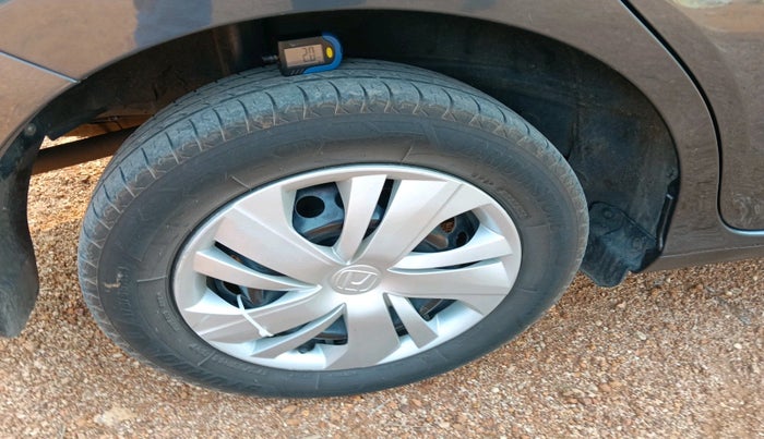 2023 Honda Amaze 1.2L I-VTEC S, Petrol, Manual, 86,703 km, tyre