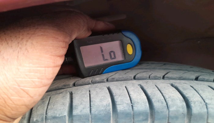 2013 Maruti Alto K10 VXI, Petrol, Manual, 45,733 km, tyre