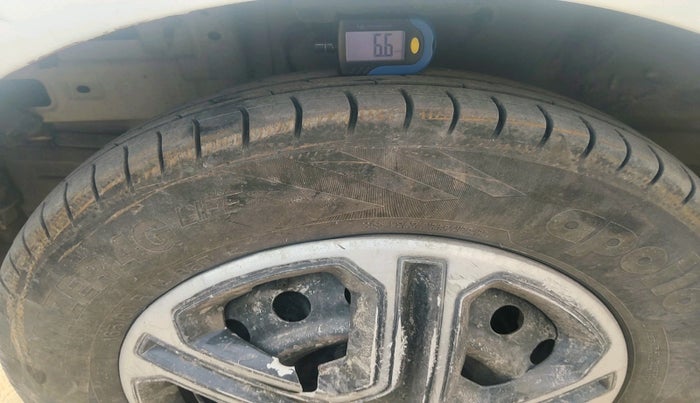 2021 Tata ALTROZ XE PETROL, Petrol, Manual, 76,595 km, tyre