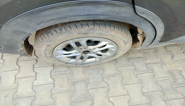 2022 KIA CARENS PRESTIGE 1.5 DIESEL 7 STR, Diesel, Manual, 94,418 km, tyre