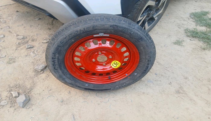 2021 Nissan MAGNITE XE, Petrol, Manual, 63,207 km, tyre