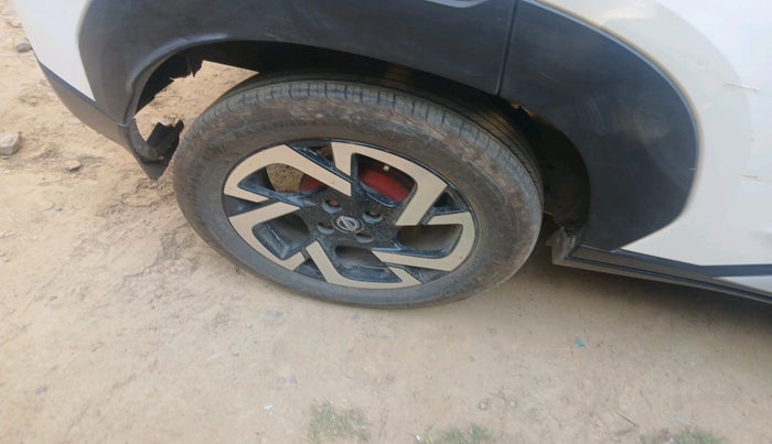 2021 Nissan MAGNITE XE, Petrol, Manual, 63,207 km, tyre