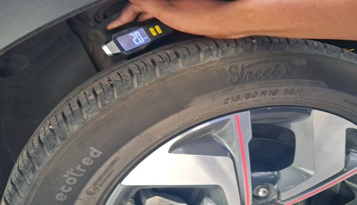 2021 KIA SONET HTX 1.0 DCT, Petrol, Automatic, 59,699 km, tyre