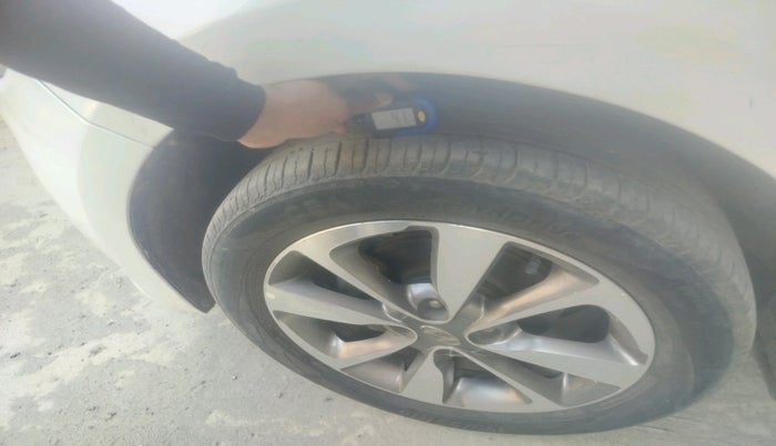 2015 Hyundai Elite i20 ASTA 1.2, Petrol, Manual, 99,497 km, tyre