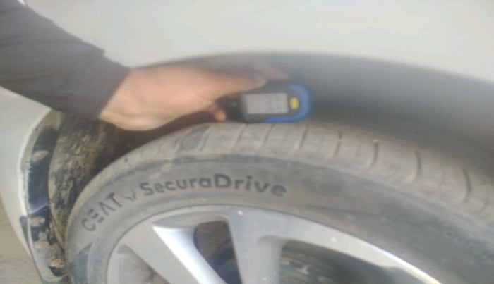 2015 Hyundai Elite i20 ASTA 1.2, Petrol, Manual, 99,497 km, tyre