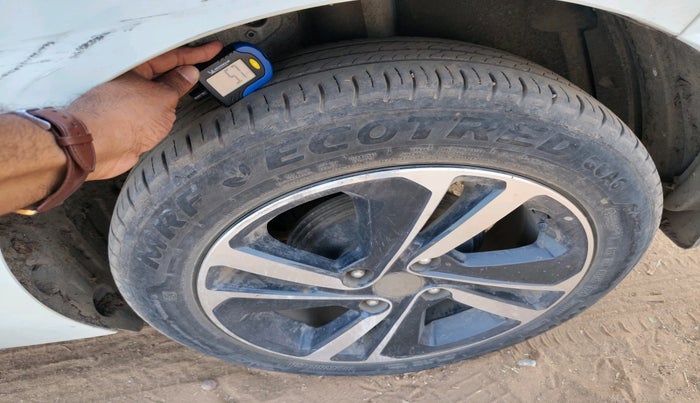 2024 Tata ALTROZ XZ CNG, CNG, Manual, 13,694 km, tyre