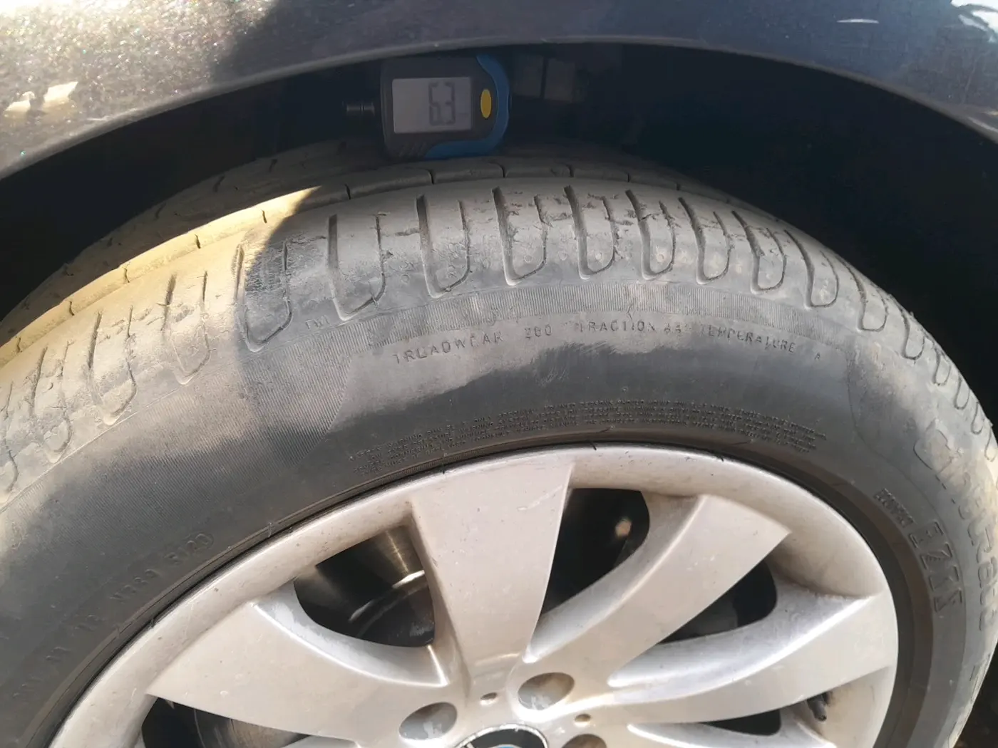 2011 BMW 7 Series 730Ld, Diesel, Automatic, 1,53,061 km, tyre