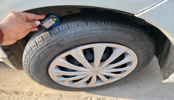 2016 Honda Amaze 1.2L I-VTEC E, CNG, Manual, 52,480 km, tyre