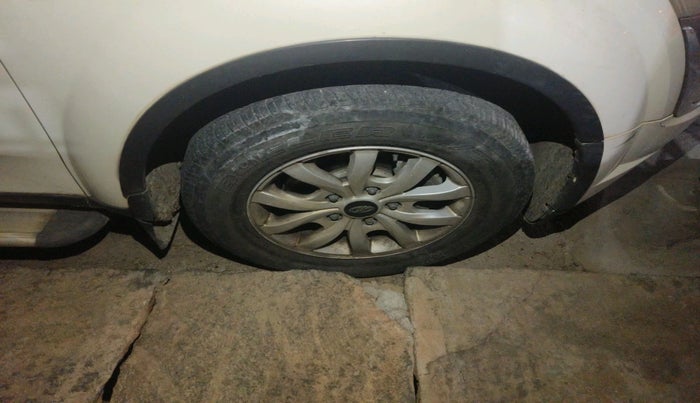 2015 Mahindra XUV500 W10, Diesel, Manual, 99,927 km, tyre