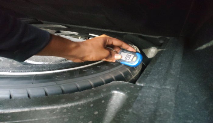 2018 BMW 5 Series 520D LUXURY LINE, Diesel, Automatic, 37,951 km, tyre