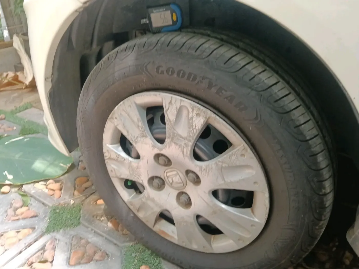 2013 Honda Amaze 1.2L I-VTEC S, Petrol, Manual, 73,762 km, tyre