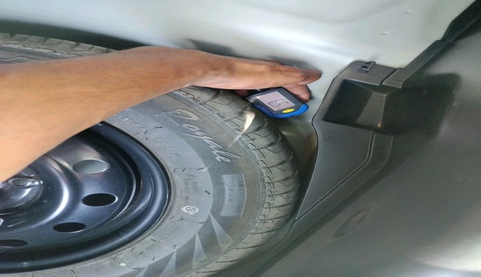 2022 Maruti Swift VXI, Petrol, Manual, 58,204 km, tyre