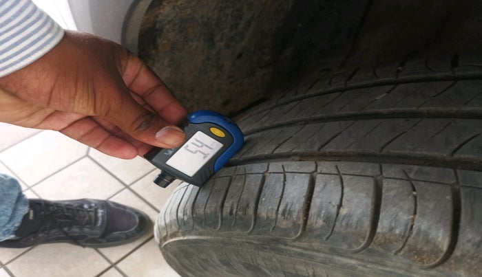 2021 KIA SELTOS HTK PLUS 1.5, Petrol, Manual, 25,413 km, tyre