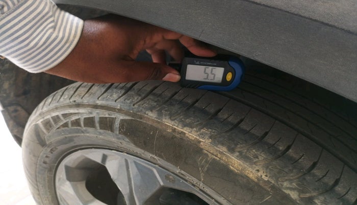 2021 KIA SELTOS HTK PLUS 1.5, Petrol, Manual, 25,413 km, tyre