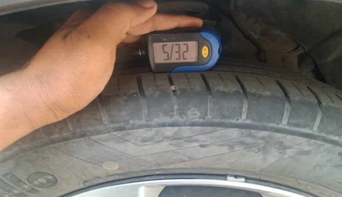 2023 Mahindra XUV300 W6 1.5 Diesel, Diesel, Manual, 15,293 km, tyre