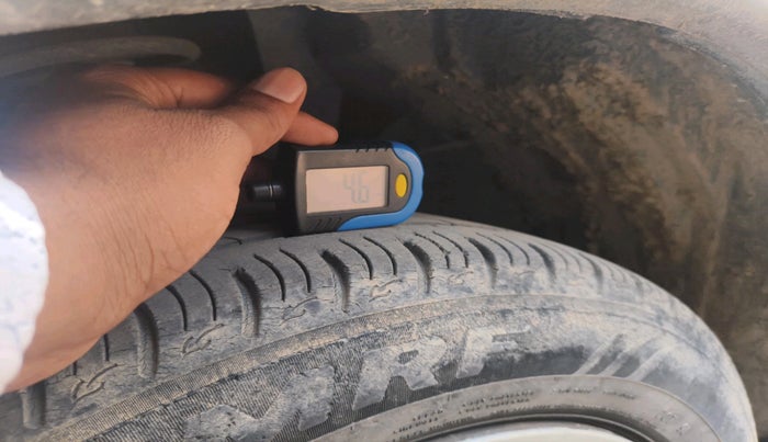 2020 Maruti Vitara Brezza VXI, Petrol, Manual, 47,297 km, tyre