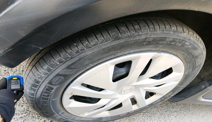 2017 Honda WR-V 1.2L I-VTEC S MT, Petrol, Manual, 31,986 km, tyre