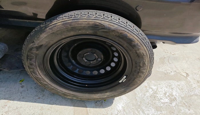 2019 Honda Amaze 1.2L I-VTEC VX, CNG, Manual, 52,216 km, tyre