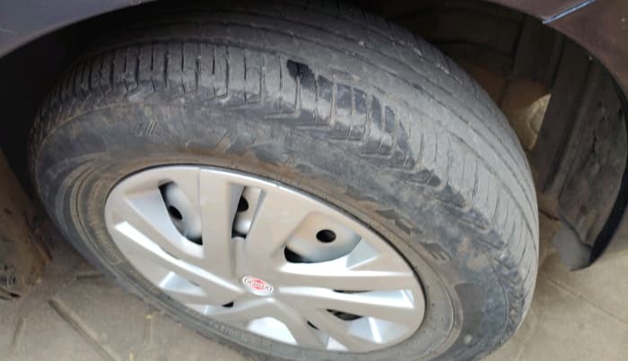 2018 Maruti Wagon R 1.0 LXI CNG, CNG, Manual, 84,757 km, tyre