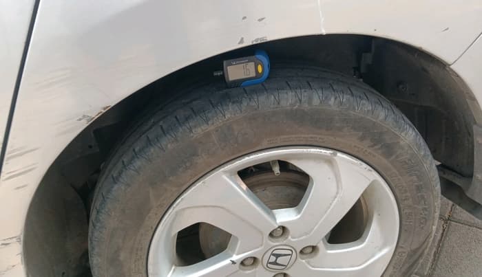 2015 Honda City 1.5L I-VTEC V MT, Petrol, Manual, 1,09,552 km, tyre