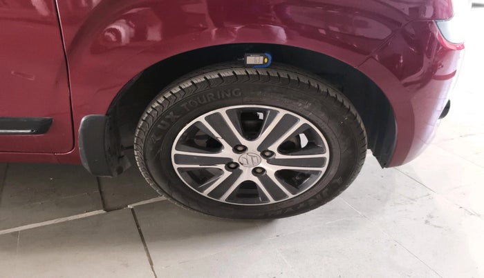 2023 Maruti New Wagon-R VXI CNG 1.0, CNG, Manual, 60,148 km, tyre