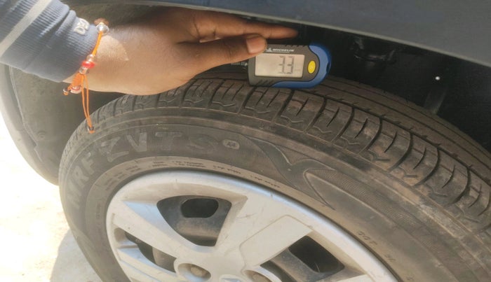 2016 Renault Kwid RXT 0.8, Petrol, Manual, 46,047 km, tyre