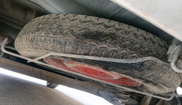 2023 Renault TRIBER RXZ, Petrol, Manual, 14,858 km, tyre