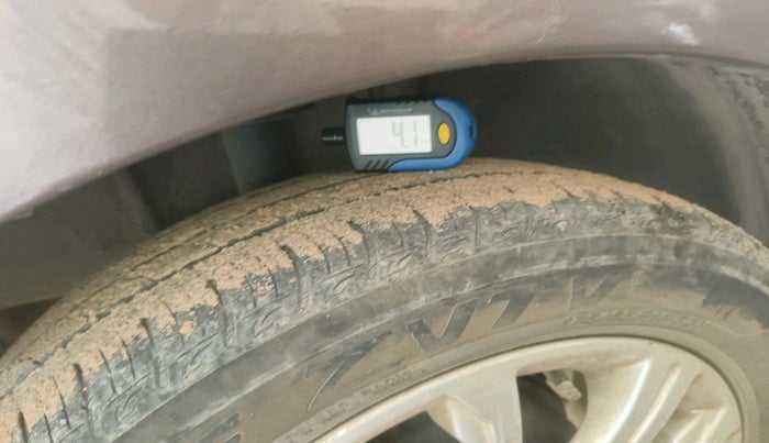 2017 Tata Tiago XZA PETROL, Petrol, Automatic, 85,666 km, tyre